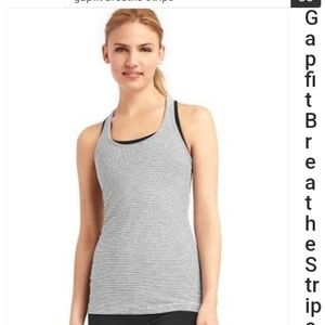 🙋Gap Fit gray stripe S L Crossover straps, Excellent condition